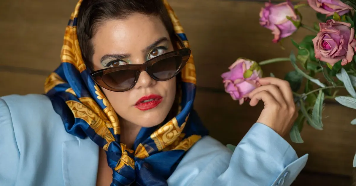 Come scegliere il foulard perfetto per ogni outfit