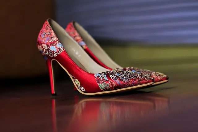Come abbinare scarpe e outfit per un look elegante