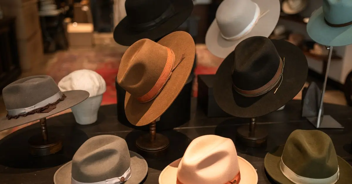 Come scegliere il cappello perfetto per ogni look