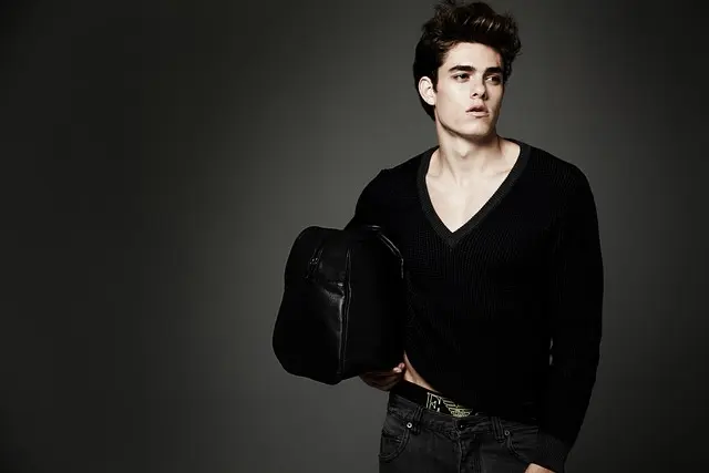 10 Accessori Must-Have per un Outfit Elegante