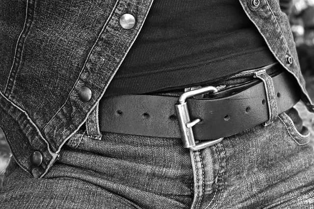 Come scegliere l'accessorio giusto per ogni outfit