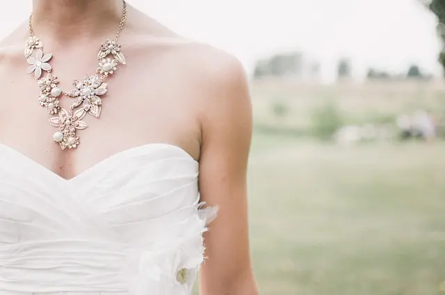 10 Accessori Chic per Ogni Look Elegante