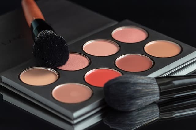 10 consigli per un guardaroba elegante e versatile