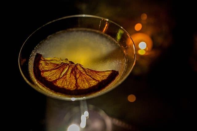 Come scegliere il vestito da cocktail perfetto per ogni occasione